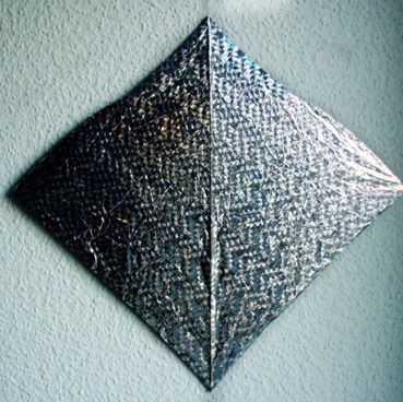 Segel: -
Segelmaterial: Mylar
Bogenstab: Carbon 1,3 mm
Mittelstab: Bambus geschnitzt
Gesamtgewicht: 7,5 g Segel: -
Segelmaterial: Mylar
Bogenstab: Carbon 1,3 mm
Mittelstab: Bambus geschnitzt
Gesamtgewicht: 7,5 g